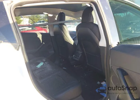 2022 Tesla Model Y Long Range Dual Motor All-Wheel Drive из США, поврежденный, VIN 7SAYGDEE1NF321826